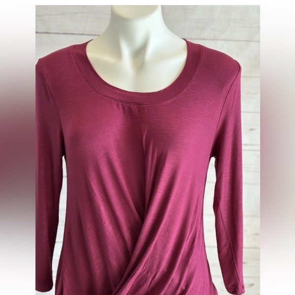Skinnygirl Fuschia Ruched Front Shirt Size Medium Workout Top 3/4 Sleeve NWOT - Picture 4 of 10